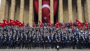 Anıtkabir'de 19 Mayıs kutlaması yapıldı