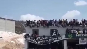 Antalya'daki drift festivalinde balkon çöktü