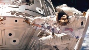 Astronotların kıyafetleri mikropla temizlenecek