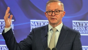 Avustralya'da seçimi muhalif İşçi Partisi kazandı