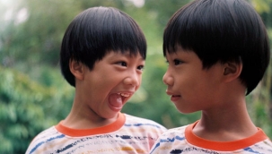 Ayrı yetişen tek yumurta ikizleri incelendi