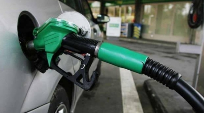 Benzine 78 kuruş zam bekleniyor