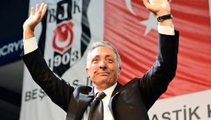 Beşiktaş'ta Ahmet Nur Çebi yönetimi ibra edildi