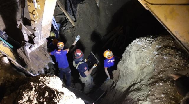Bursa'da 2 işçi göçük altında kaldı