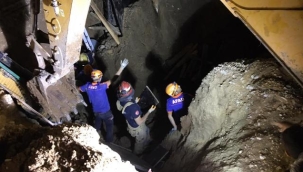 Bursa'da 2 işçi göçük altında kaldı