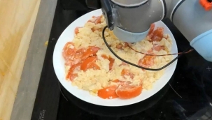 Cambridge'de tat alan robot üretildi: "Robochef"