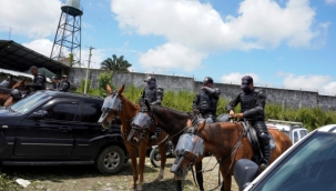 Ekvador'da cezaevindeki isyanda 100 kişi firar etti