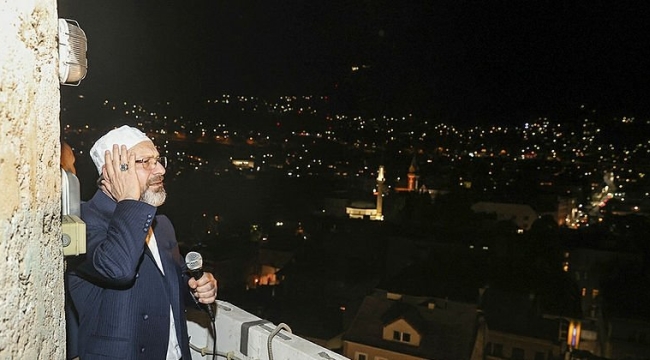Erbaş Bosna'da minareden ezan okudu