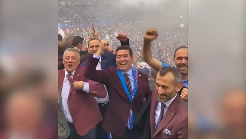 Farklı partilerden vekiller şampiyonluğu birlikte kutladı