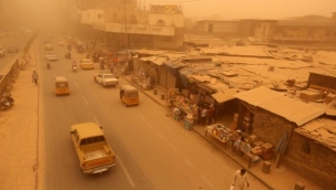 Irak'ta kum fırtınası 4 bin kişiyi hastanelik etti