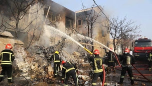 İran'da bir savaş uçağı düştü