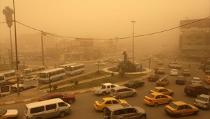 Kerkük'te yoğun kum fırtınası yaşandı
