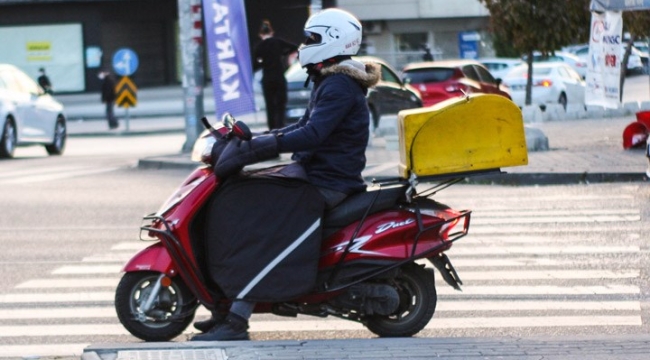 Fransa'da kuryeye ırkçı mesaja 1.000 € para cezası 