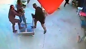 Şemsiyeyle uçan adam uzay yolculuğuna aday