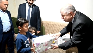 Ümit Özdağ'dan Suriyeli aileye bayram ziyareti