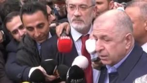 Ümit Özdağ, İçişleri Bakanlığı'nın önüne yürüdü