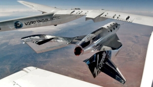 Virgin Galactic, uzay yolculuğunu 2023'e erteledi