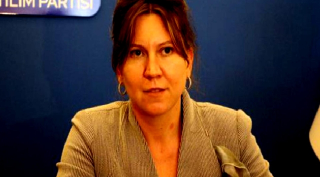 Yasemin Bilgel, DEVA Partisi'nden istifa etti