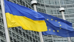 AB, Ukrayna ve Moldova'yı "aday ülke" yaptı