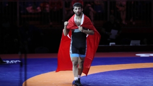 Akdeniz Oyunları'nda güreşte iki altın madalya 