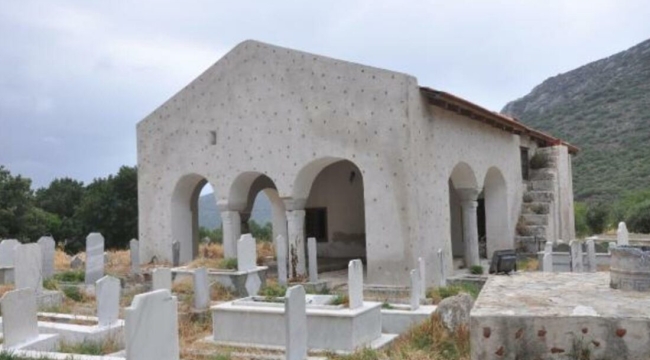 "Çeşmeköy Camii dokusuna uygun restore edildi"