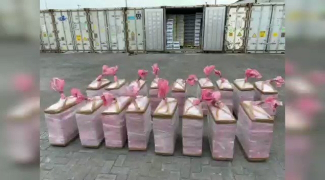 Ekvador'da, Mersin'e giden 845 kg koko yakalandı