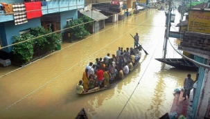 Hindistan'ın 2 eyaletindeki selde en az 32 kişi öldü