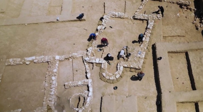 İsrail Rahat'ta 1200 yıllık cami bulundu