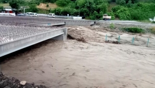 Kastamonu'da yağışlar nedeniyle iki köprü çöktü