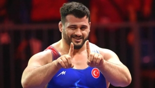 Kayaalp, Matteo Pellicone'de altın madalya aldı