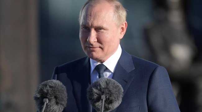 Putin: "Batı kendini tuzağa düşürdü"