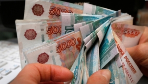 Ruble euro karşısında 7 yılın zirvesinde