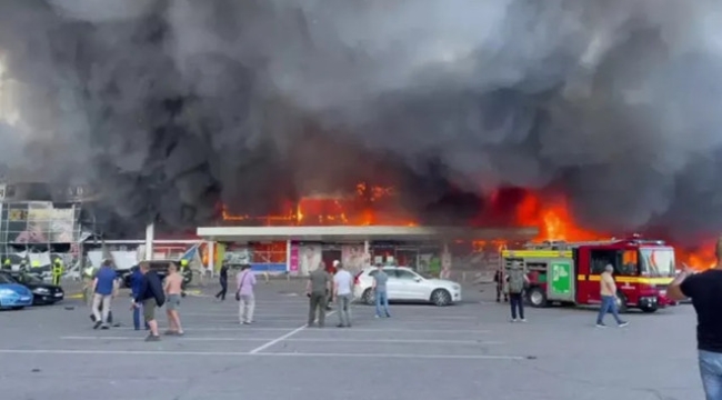 Rusya, Ukrayna'da bir AVM'yi vurdu