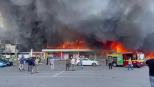 Rusya, Ukrayna'da bir AVM'yi vurdu