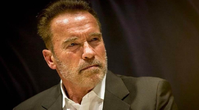 Schwarzenegger: "Fosil yakıtlardan kurtulmalıyız"