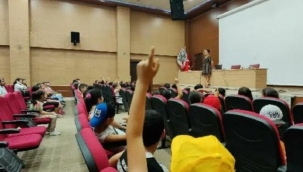 Urfa'da din görevlisi, kadın konuşmacıyı uyardı