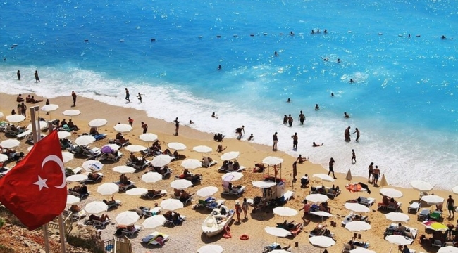 2. çeyrekte turizm gelirleri 8,7 milyar $'ı aştı