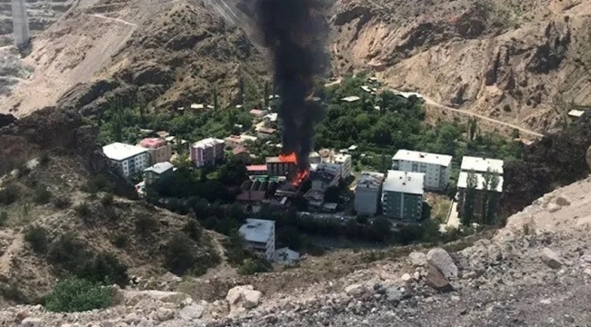 Artvin'de otel yangını