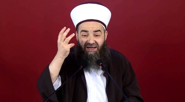 Ünlü: "Şeyhimin cenazesine su döktürmediler"