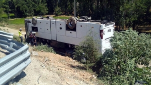 Denizli'de tur otobüsü devrildi: 41 yaralı