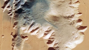 Güneş Sistemi'nin en büyük kanyonu görüntülendi