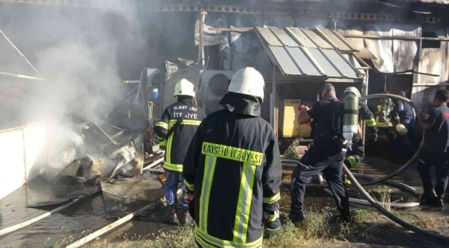 Kayseri'de sucuk fabrikasında yangın