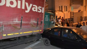 Kırıkkale'de freni boşalan kamyon 9 araca çarptı