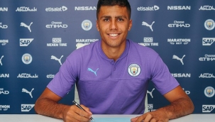 Manchester City, Rodri'yle sözleşmesini 5 yıl uzattı