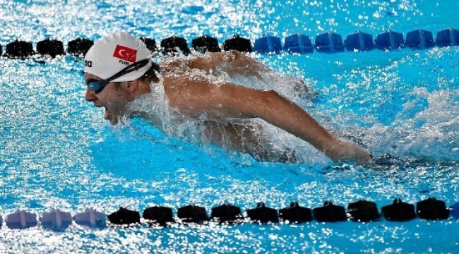 Milli yüzücü Ali Şiroğlu altın madalya kazandı