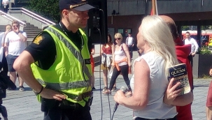 Norveç'te İslam karşıtları Kuran-ı Kerim yaktı