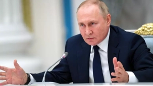 Putin, yabancı basına kısıtlamalar getiriyor