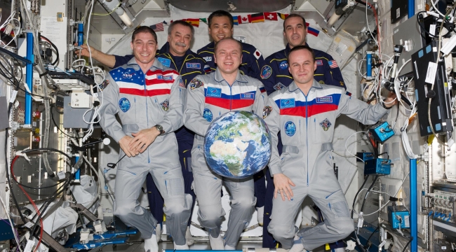 Rusya, bir süre daha ISS'te kalmak istiyor