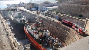 Tarihi Haliç Tersanesi'nde yangın çıktı