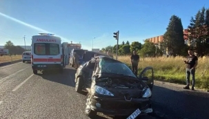 Tekirdağ'da dinamit yüklü kamyonet kaza yaptı